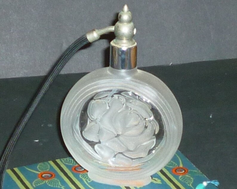 Vintage Perfume Atomizer Tasseled Bulb 1980s Cut Glass Perfume image 1