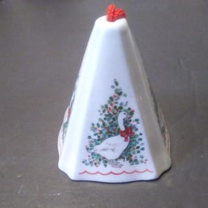 Vintage Christmas Decoration – 1980s Jasco Festive Fragrant Ornament Countrycore Goose Winter Potpourri Holiday Home Décor – FREE SHIPPING
