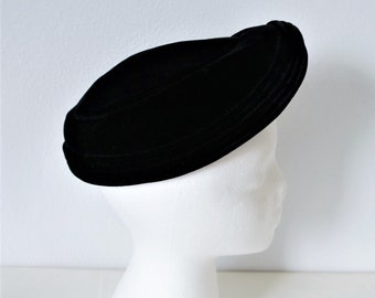 1950's Hat Vintage Black Velvet Chapeau New York Stix, Baer & Fuller