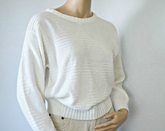 Pullover Sweater Size Small Vintage 1970's Knit Wear Diamond Pattern White Casual Size Small