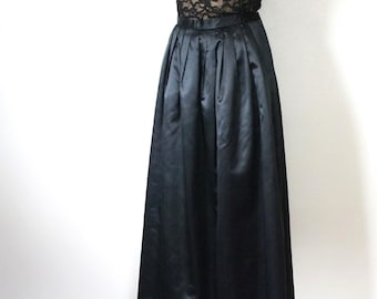 Size 12 Vintage Black Full Maxi Skirt Lined Satiny