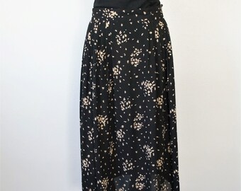 Skirt Vintage Floral Black Ecru Full 1990's Summer Lightweight Polyester Below the Knee Size Tagged 4 Petite