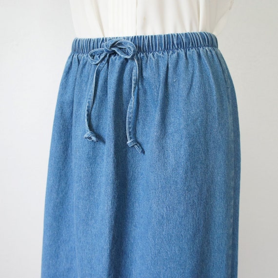 Long Denim Skirt Embroidered Size Small Denim & C… - image 4