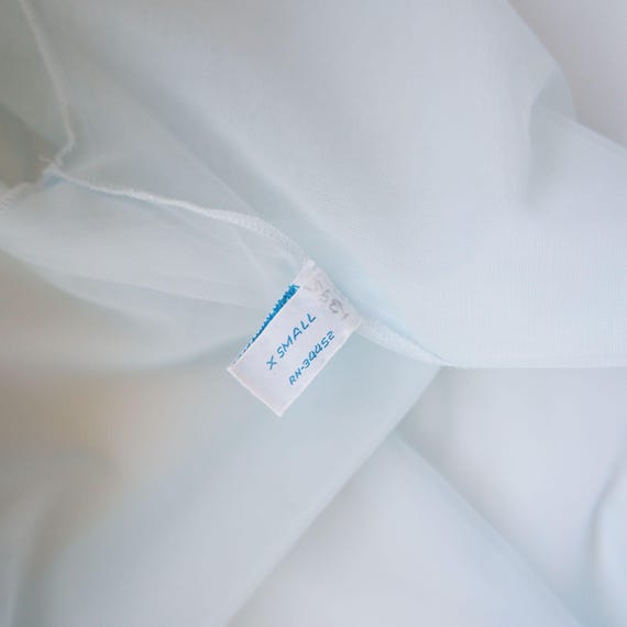 Robe 1960's Vintage Sheer Baby Doll Wedding Robe … - image 11