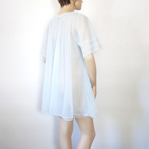 Robe 1960's Vintage Sheer Baby Doll Wedding Robe … - image 7