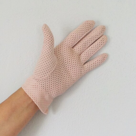 Vintage Gloves Nylon Button Short Wrist Pink Size… - image 5