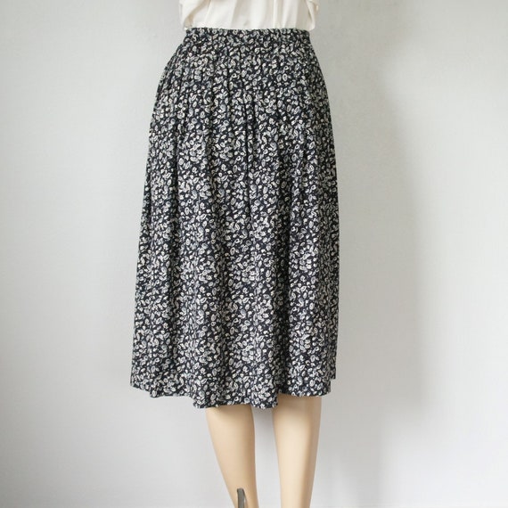 Skirt and Jacket Women's Suit Vintage 1980's Crop… - image 10
