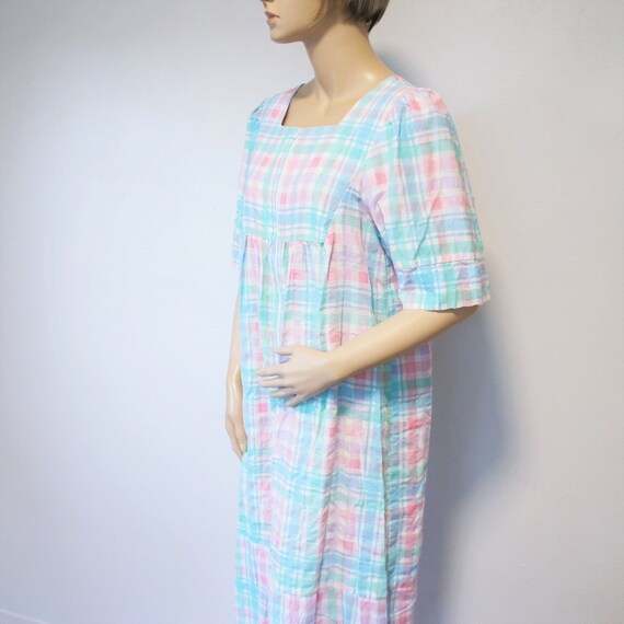 1970's Vintage Housedress Plaid Housedress Styled… - image 2
