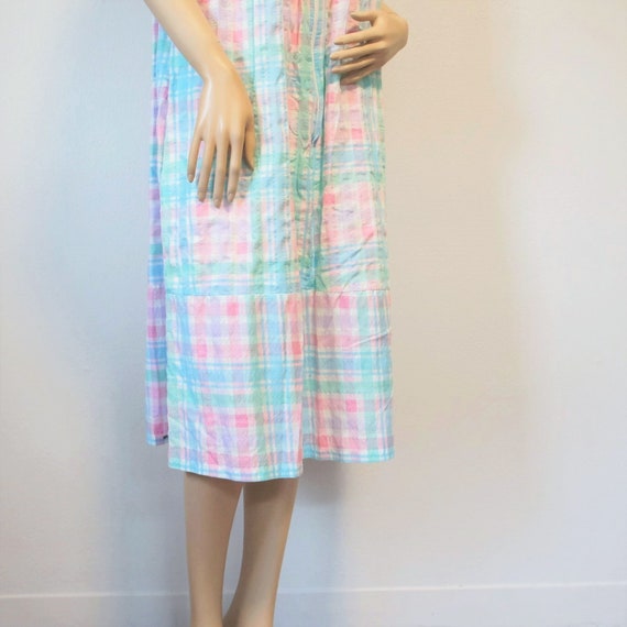 1970's Vintage Housedress Plaid Housedress Styled… - image 10