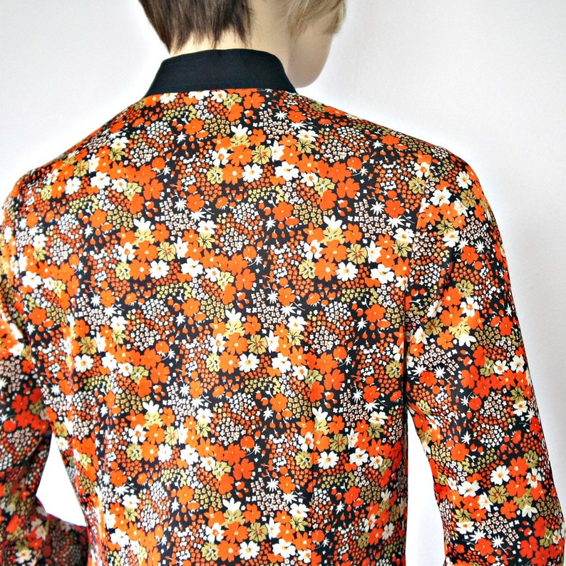 Vintage Blouse Orange Floral Oriental Style Black Size Small Costume Psychedelic Pajama Top Jacket
