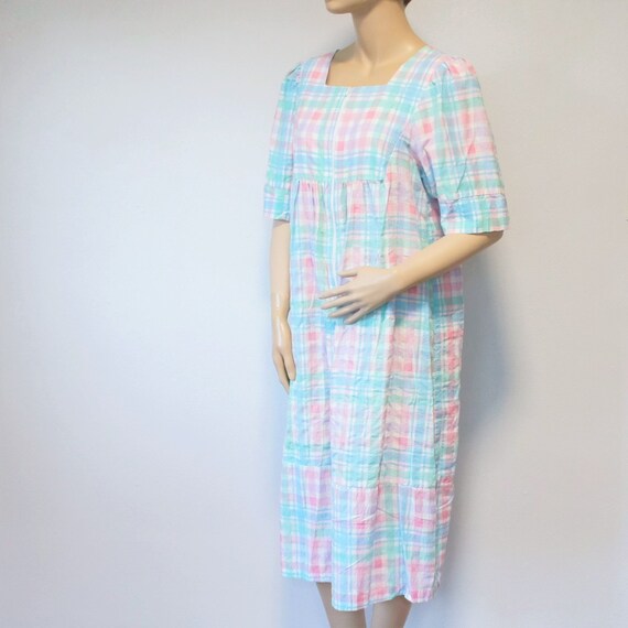 1970's Vintage Housedress Plaid Housedress Styled… - image 8