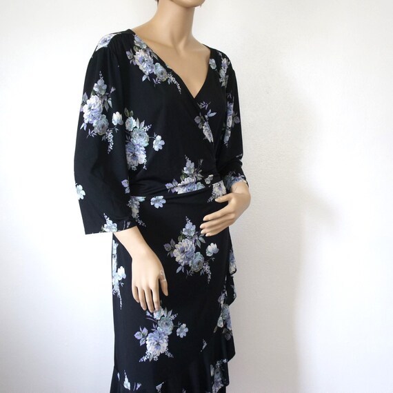 Blue Floral Robe Vintage 1990's Full Ruffle Skirt… - image 10