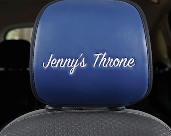 Funda de reposacabezas personalizada: diseño de cuero bordado con nombre o logotipo personalizado, accesorio universal para coche, regalo para amantes de los coches.