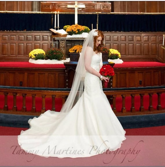 Cathedral Length Two Tier Wedding Bridal Veil 108 Inches  display picture 1