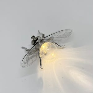 Handmade Steampunk Light-Up Bee Brooch: Neo-Victorian Insect Jewelry
