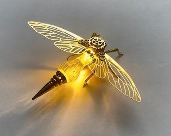 Handmade Steampunk Light-Up Bee Brooch: Clockwork Insect Pin, Neo-Victorian Jewelry