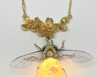 Handmade Steampunk Daisy Bee Pendant: Light-Up Gold Clockwork Flower Insect Necklace