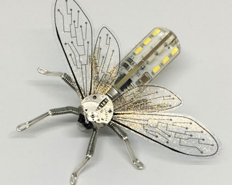 Cyberpunk Wasp brooch - Sci Fi silicon insect jewellery  - OOAK Unique Matrix computer geek gamer Jewelry