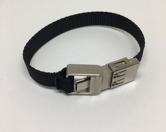 Cyberpunk 32GB/2TB USB memory stick wristband  - Wearable Technology  Unusual Circuit Cyberspace Computer Science Geek Matrix Spy Jewelry