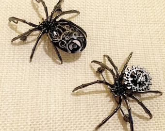 Steampunk Clockwork Gunmetal Spider Brooch - Steam Punk Clockwork Jewelry