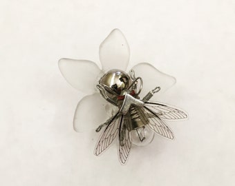 Silver Steampunk Mason Bee and Acrylic flower Pin Brooch - Original Handmade Clockwork Neo Victorian Victoriana Jewelry Jewellery