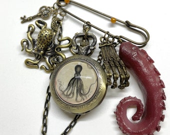 Cthulhu’s Tentacle Pocket Watch Kilt Pin Brooch-  Steampunk Military style Lovecraft inspired brooch jewellery