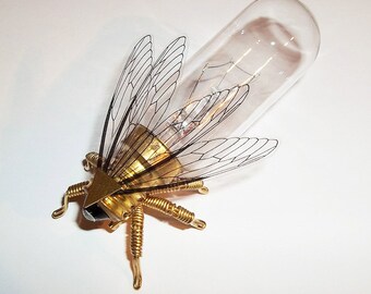 Steampunk brooch - Large Bee Lightbulb Brooch - Unique Steampunk Steam Punk Clockwork Jewelry
