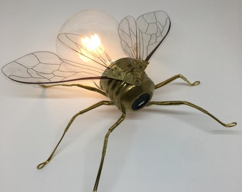 Limited Edition Steampunk Clockwork Geometric Hexagon Glass Honeycomb Bumblebees Garden Wall Art Ornament - Mini Insect Lightbulb Sculpture