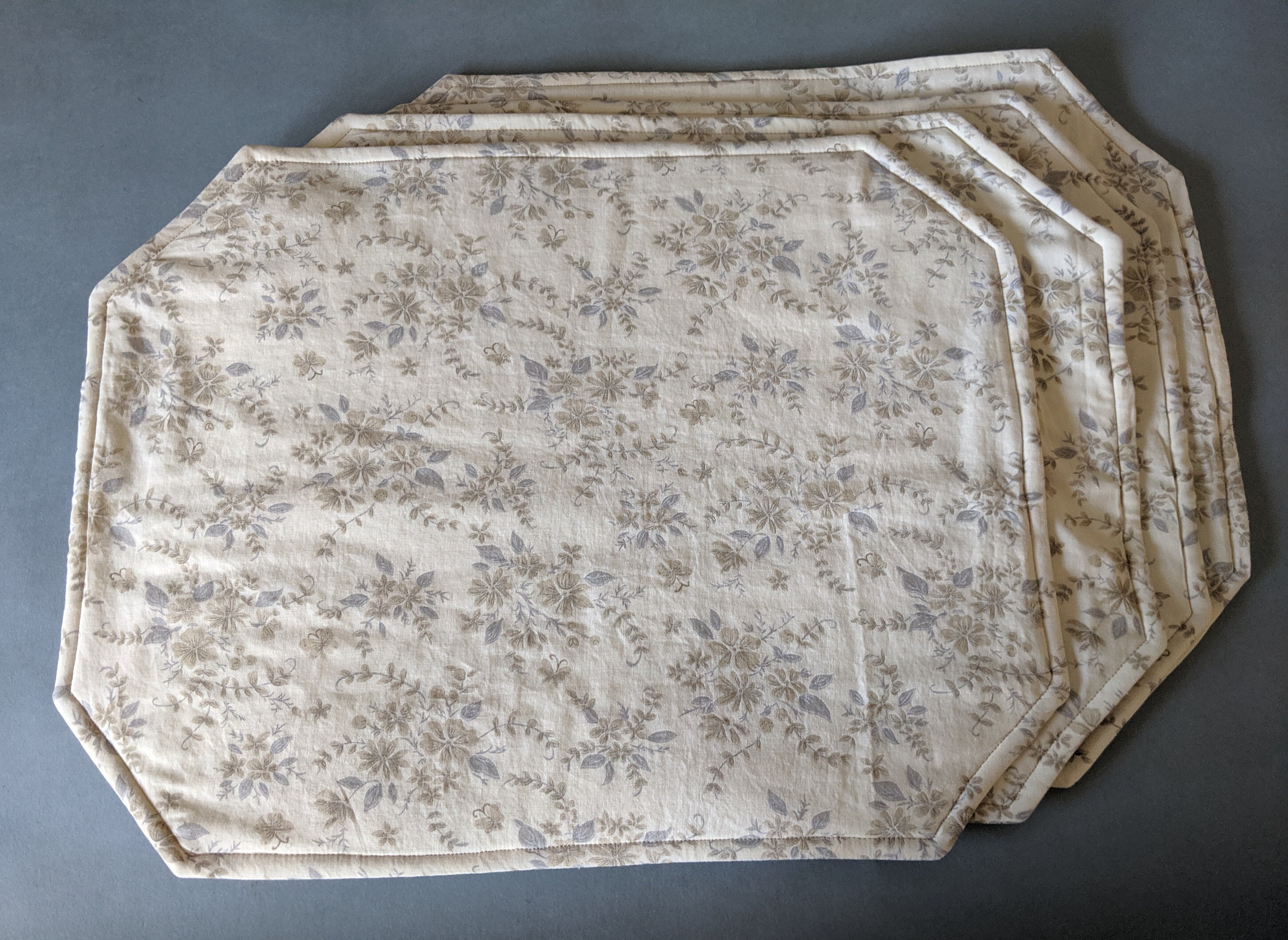 Placemats, Retangle, Mitered Corners, Set of 4, Ivory Background, Tan