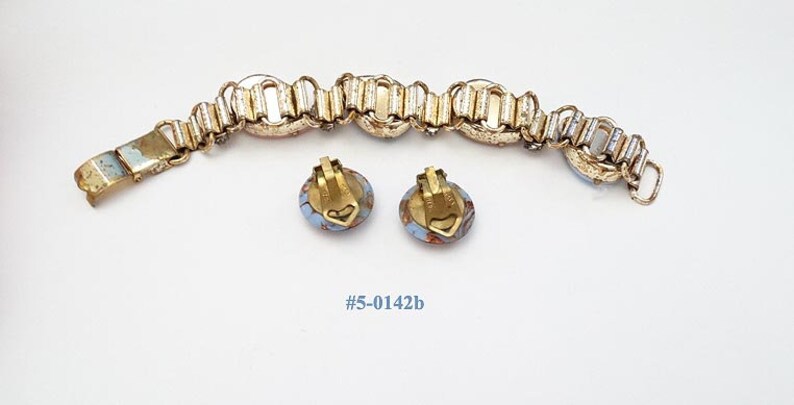 5-0142 Fantastic Vintage Pink And Blue Bracelet And Earrings Demi Marked Italy