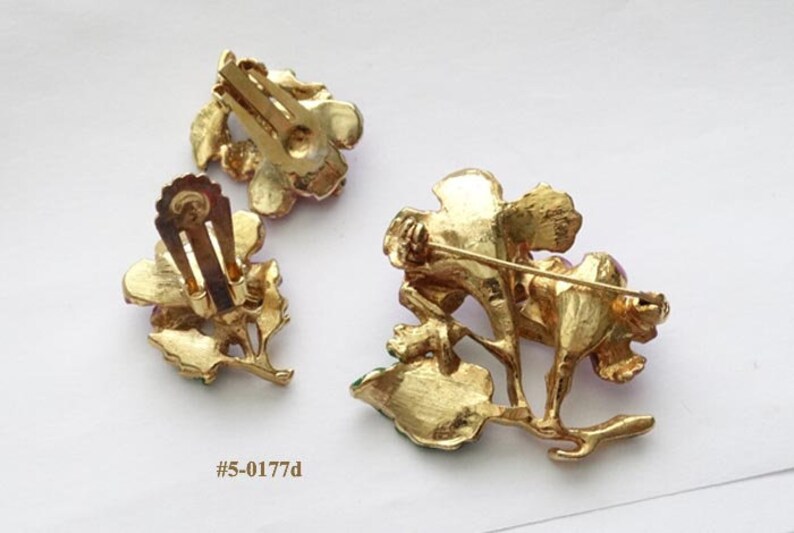 5-0177 Purple Enamel And Green Leaves Flowers Brooch And Earrings