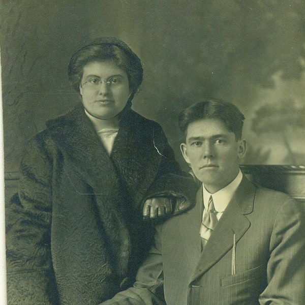 Washington DC Husband Wife Wearing Eye Glasses Leather Gloves Portrait 1910s RPPC Real Photo Postcard Photograph Photo