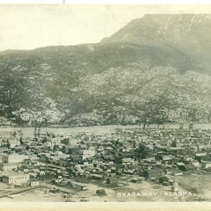 1910 Skagaway Skagway Alaska Town View AZO RPPC Cartolina fotografica reale non spedita