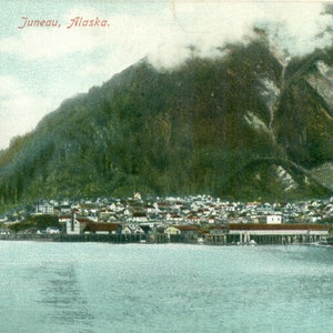 Juneau Alaska Town Harbour Mountain View Antike Farbe Postkarte Unmailed