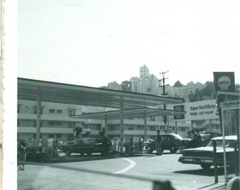 1967 Shell Gas Station Cars at Pump Flilling Up 60s Vintage Photograph Black White Photo6