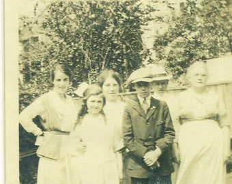 1920s Family Grandparents Kids Girls Boys 20s Antique Vintage Photograph Black White Photo