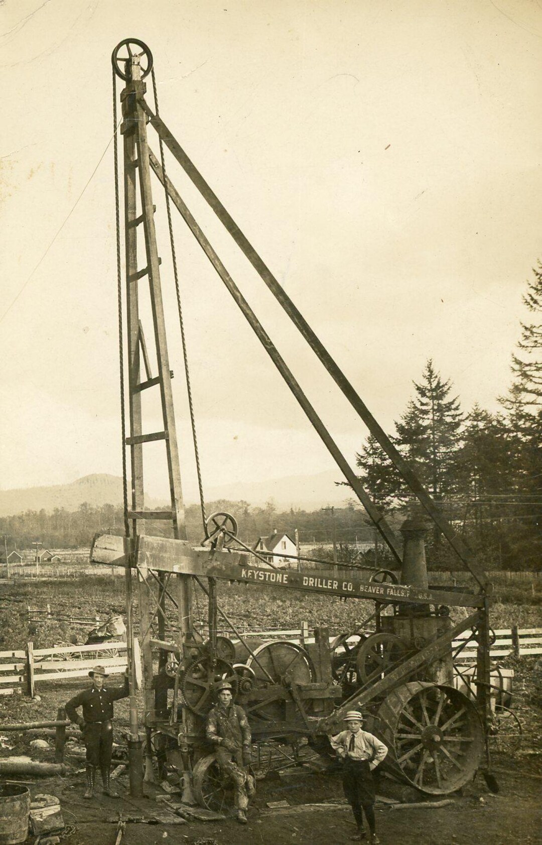 Antique Service Rig Keystone Driller Co Oil Rig Work Men Boy Farm Drilling Machine Antique ...