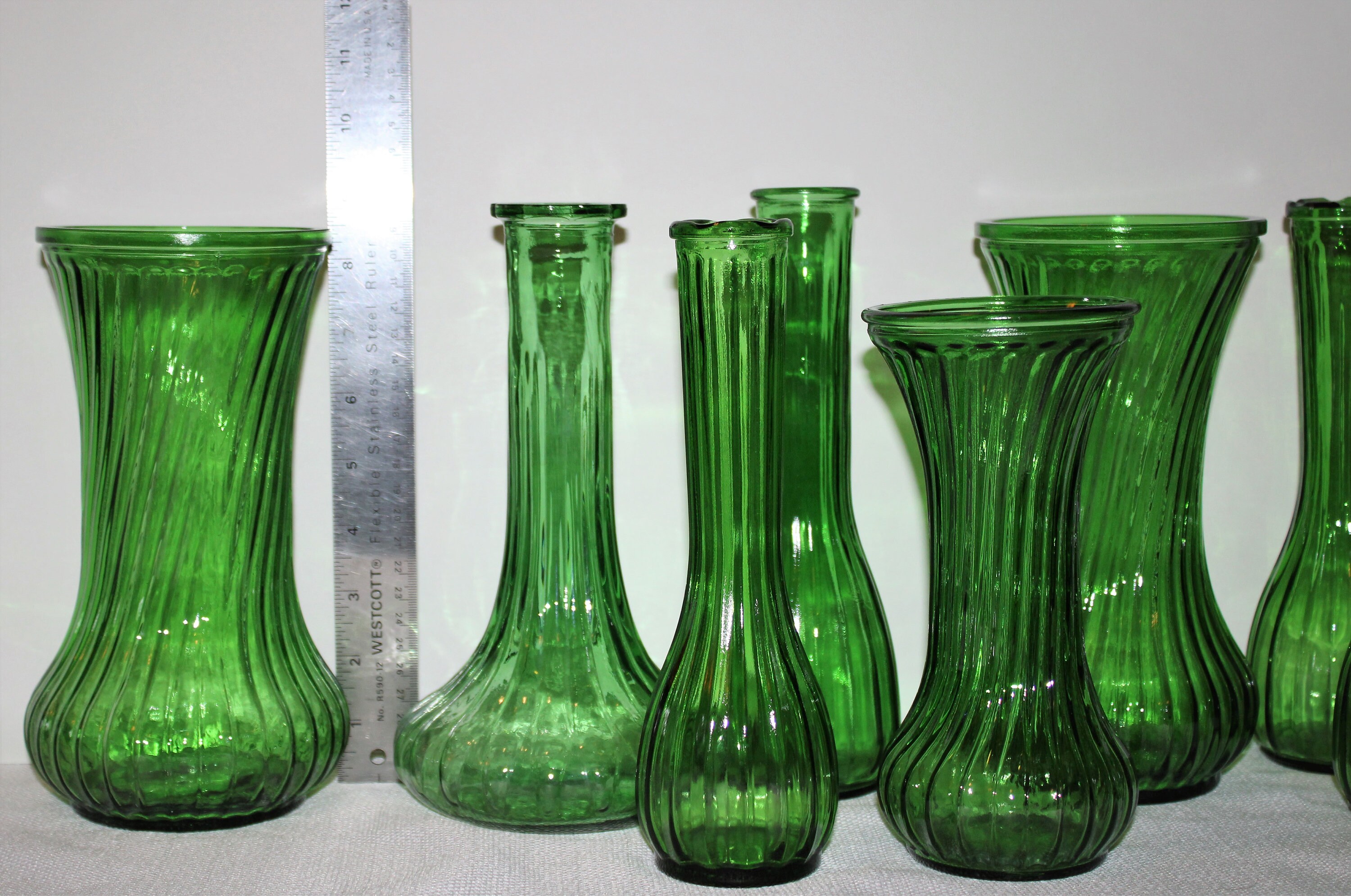 Emerald Green Vases Set of 8 Ribbed Glass Vases Centerpiece Etsy