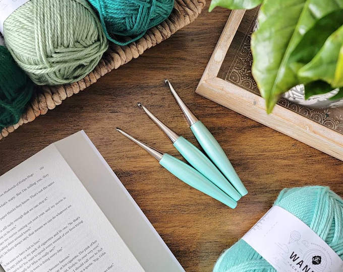 BRAND NEW Furls Odyssey MINT & Nickel Crochet Hooks Etsy