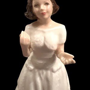 Royal Doulton “Welcome” Figurine #HN3764