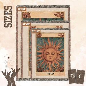 Boho woven blanket showing a tarot card in vintage style, representing "The Sun" card. Cosy throw blanket in 100% cotton, with a sunny and spiritual design in warm and natural colors. Perfect for cozy evenings at home or outdoor, available in three sizes. Must have for anyone who wants to add warm and positive decor to its home. Great gift for yourself or others.