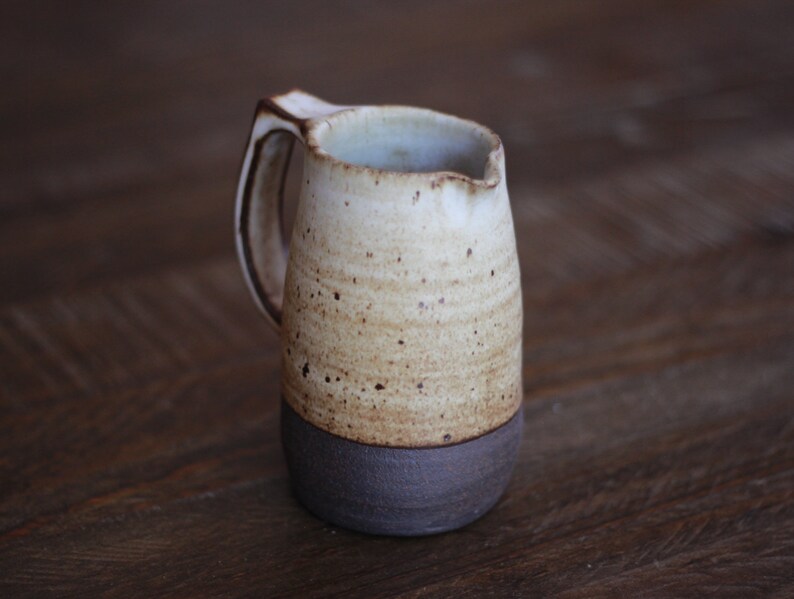 Pitcher no.5 Matte Brown image 3