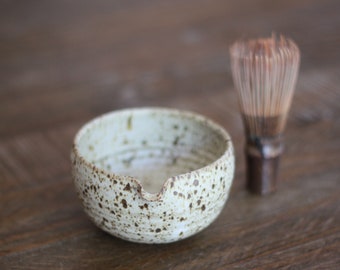 Katakuchi Bowl - Matte Spotty