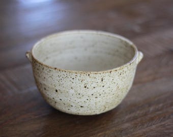 Bol grande con pomos - Acabado mate moteado