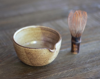 片口鉢 - 光沢のある茶色