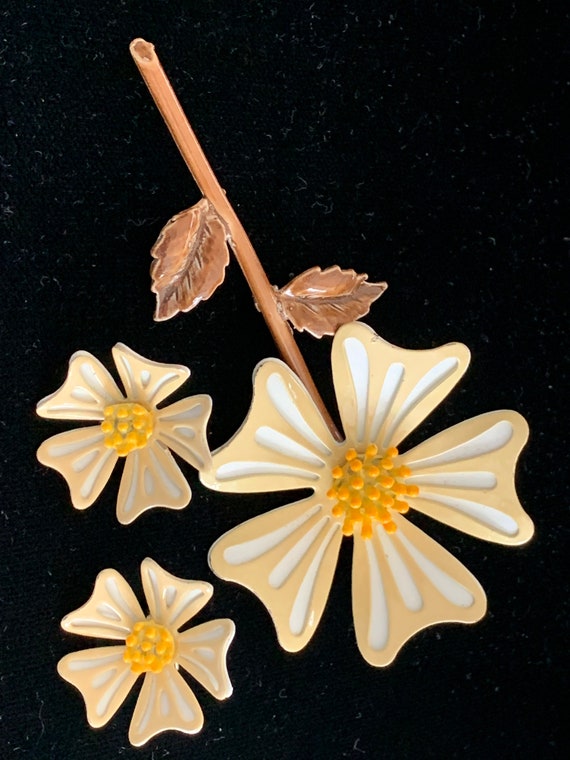 Vintage Enamel Yellow Flower Brooch Pin and Clip … - image 2