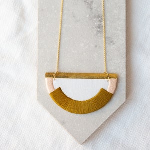 CRAVEN necklace in Olive and Blush