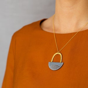 LINNEA necklace in Grey image 1