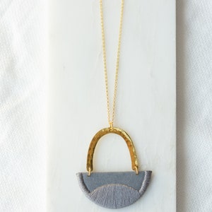 LINNEA necklace in Grey image 3