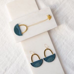 LINNEA earrings in Indigo image 4